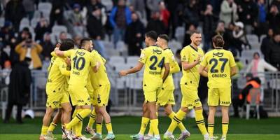 Fenerbahçe haftayı averajla lider bitirdi