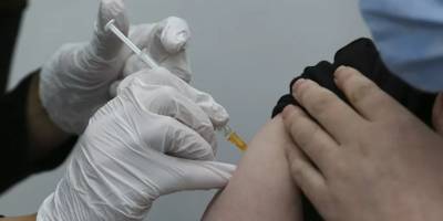 Sağlık Bakanlığı'ndan BioNTech klavuzu: Alerjik reaksiyon gösterenlere ikinci doz yapılmayacak