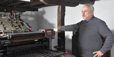 Dedesi ve babasından kalan matbaa malzemelerini basın müzesine bağışladı