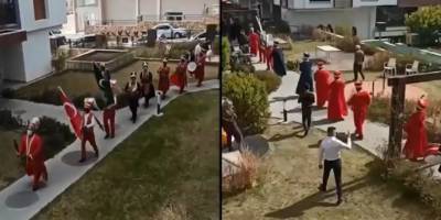 Antalya’da kısıtlama saatinde mehter marşı eşliğinde kız isteme merasimi