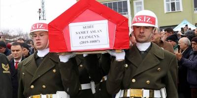 Şehitlerimizi uğurluyoruz