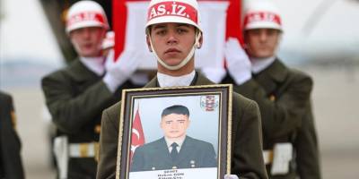 Şehit haberleri sanat dünyasını yasa boğdu