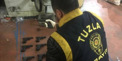 Yakaladıkları ruhsatsız tabancadan yola çıkan polis, kaçak silah imalathanesine ulaştı