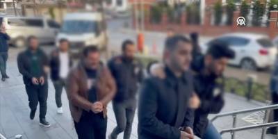 Büyükçekmece'de gazetecileri darbettikleri iddiasıyla yakalanan 3 zanlı tutuklandı