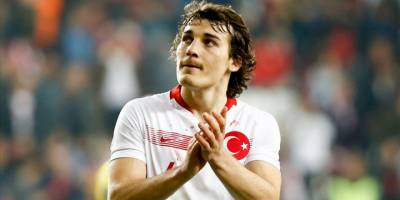 Milli futbolcu Çağlar Söyüncü'nün korona virüs testi pozitif çıktı