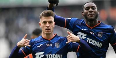 Başakşehir, Konya deplasmanında 3 puanı 3 golle aldı