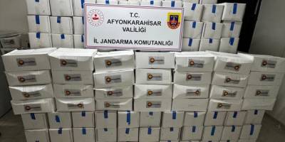 Afyonkarahisar'da gümrük kaçağı ceviz içi ele geçirildi
