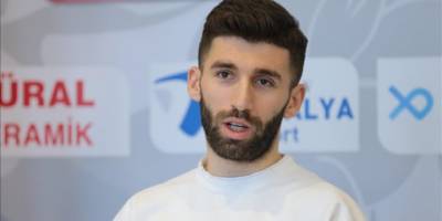 Hatayspor, sol kanat oyuncusu Doğukan Sinik'i transfer etti