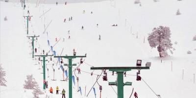 Kayak merkezlerinde en fazla kar kalınlığı 179 santimetreyle Kartalkaya'da ölçüldü