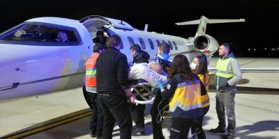 Aydın'da iki hasta ambulans uçakla hastaneye ulaştırıldı