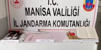 Saruhanlı'da tefecilik ve silah kaçakçılığı operasyonunda 3 şüpheli yakalandı