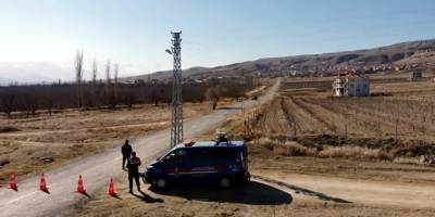 Hayır yemeği pişiren aşçıda mutant virüs çıktı, köy karantinaya alındı