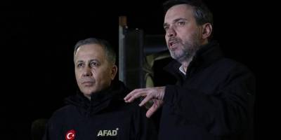 Bakan Bayraktar, Erzincan'daki maden sahasında heyelan riski nedeniyle arama faaliyetlerini durdurduklarını bildirdi