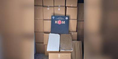 Uşak'ta bir tırda yaklaşık 4 milyon 500 bin makaron ele geçirildi