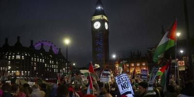 İngiltere Parlamentosu, Gazze'de "acil insani ateşkes" çağrısı yapan önergeyi kabul etti