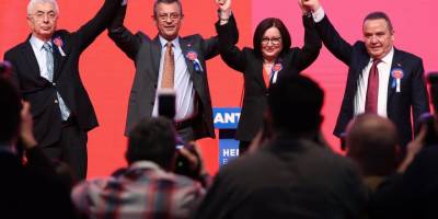 CHP Genel Başkanı Özel, Antalya'da aday tanıtım töreninde konuştu