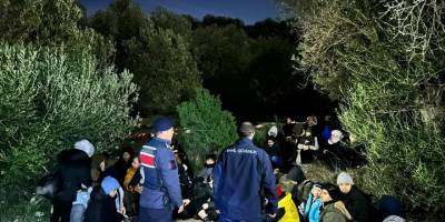 İzmir'de şubatta yasa dışı geçiş hazırlığındaki 1971 düzensiz göçmen yakalandı