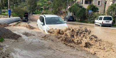 Bodrum'da içme suyu isale hattı patladı