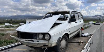 Manisa'da tır ile çarpışan otomobilin sürücüsü öldü