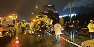 Anadolu Otoyolu'nda 3 aracın karıştığı kazada 1 kişi yaralandı