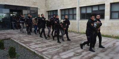 Afyonkarahisar'da dolandırıcılık iddiasıyla 19 şüpheli tutuklandı