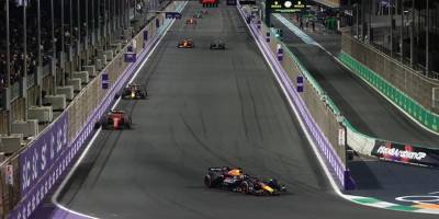 F1'de Suudi Arabistan Grand Prix'sini Max Verstappen kazandı