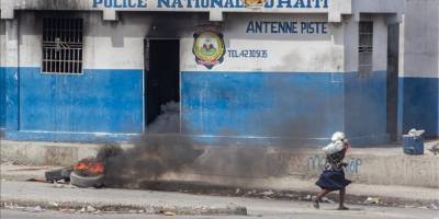 AB, şiddet olayları nedeniyle Haiti'deki personelini tahliye etti