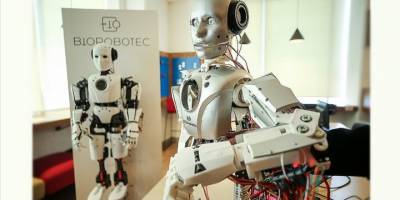 Robotik kodlama için tasarlanan Türk robot "Cuma", yapay zekayla yeni beceriler kazanacak