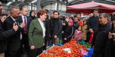 İYİ Parti Genel Başkanı Akşener, Uşak'ta iftar programına katıldı