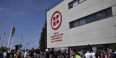 İspanya Futbol Federasyonuna yolsuzluk soruşturması kapsamında baskın düzenlendi