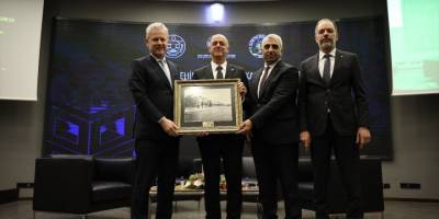 İYİ Parti'nin İzmir adayı Özlale, iş dünyası temsilcileriyle buluştu