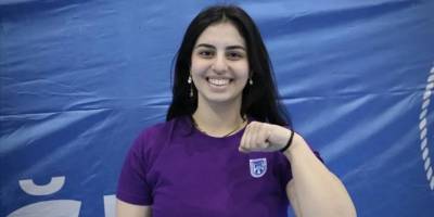 Dünya şampiyonu Azra Sarı, bilek güreşinde yeni madalyalar peşinde