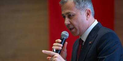 İçişleri Bakanı Yerlikaya, "Türkiye'nin Huzuru İzmir'in Huzuru" programında konuştu