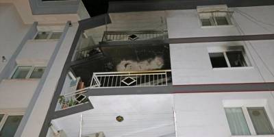 İzmir'de apartman dairesinde çıkan yangında bir kişi öldü, 3 kişi dumandan etkilendi