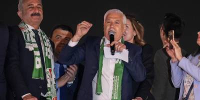 Bursa Büyükşehir Belediyesi'ni kazanan Bozbey'den zafer konuşması