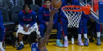 NBA'de sakatlıktan dönen Embiid, Sixers'ı galibiyete taşıdı