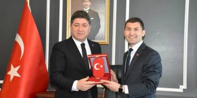 Altınordu Belediye Başkanı Ulaş Tepe görevine başladı