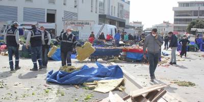 Facianın eşiğinden dönüldü: Fırtına nedeniyle çatı, pazaryerinin üstüne düştü