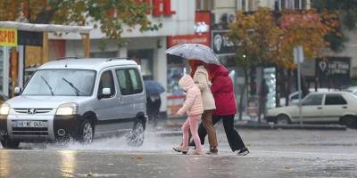 Meteorolojiden bazı iller için kuvvetli sağanak uyarısı