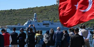 TCG Kınalıada korveti, Japonya Seyri için Foça'dan törenle uğurlandı