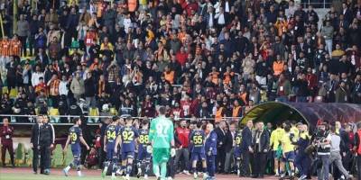 Fenerbahçe, Süper Kupa maçında "müsabakayı terk etme" nedeniyle PFDK'ye sevk edildi