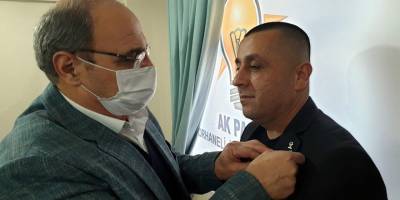 CHP ilçe başkanı AK Parti'ye geçti