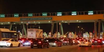 Otoyollarda bayram tatili dönüşü yoğunluğu sürüyor