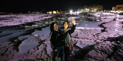 Pamukkale, ziyaretçilerini gece de ağırlamaya başladı