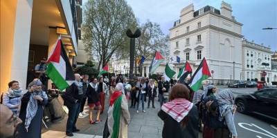 Almanya'nın Filistin Kongresi'ni engellemesi Londra'da protesto edildi