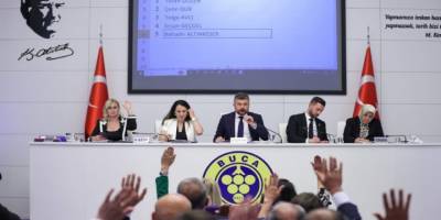 Buca'da Görkem Duman yönetiminde ilk meclis