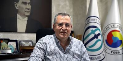 Ramazan Bayramı tatilinde Babadağ'dan 4 bin 53 kişi yamaç paraşütüyle uçtu