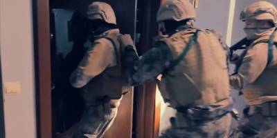 İstanbul'da terör örgütü DEAŞ'a yönelik operasyonda 10 zanlı yakalandı