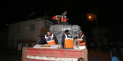 Tokat'ta depremin ardından AFAD vatandaşlara çadır yardımında bulundu