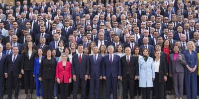 CHP heyeti Anıtkabir'i ziyaret etti